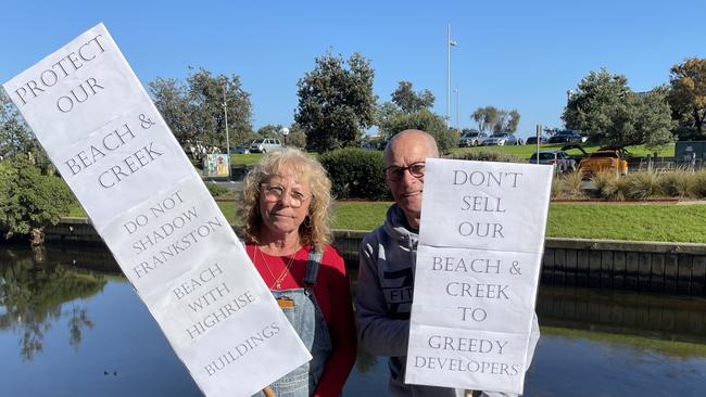 Langwarrin residents Kerry and Bill out on the streets of Frankston protesting against the 'Great Wall of Frankston'.