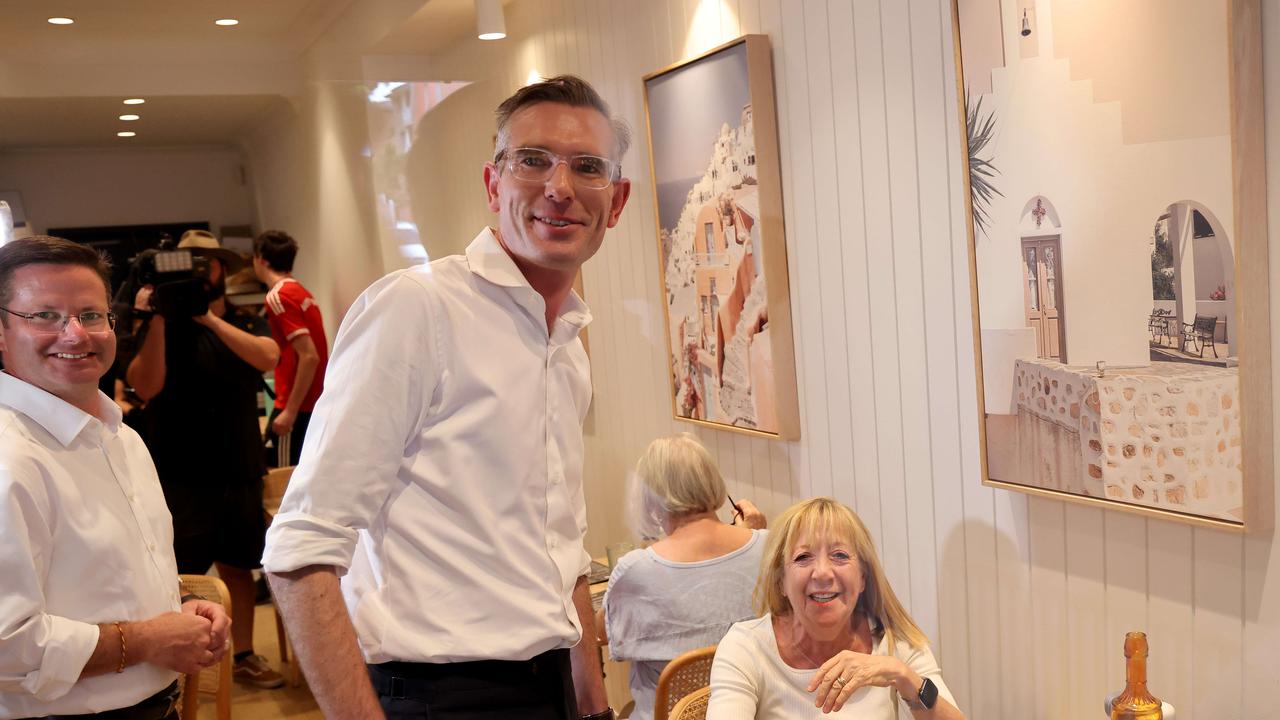 Mr Perrottet visited Short Black Espresso Bar in Penshurst. Picture: NCA NewsWire / Damian Shaw