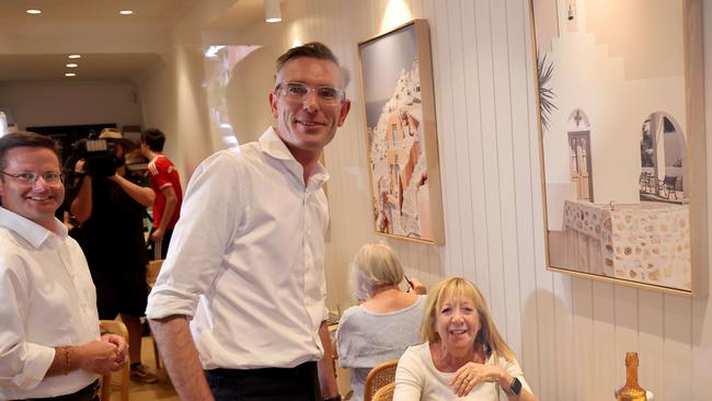 Mr Perrottet visited Short Black Espresso Bar in Penshurst. Picture: NCA NewsWire / Damian Shaw