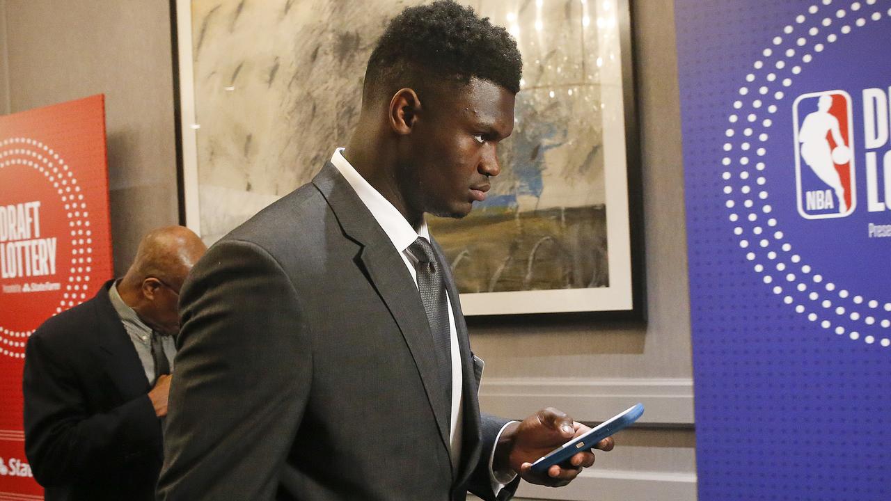 Zion Williamson makes his first big call.