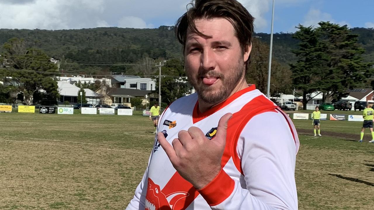 MPNFL 2021: Dale Thomas kicks a goal for Sorrento's reserves side ...
