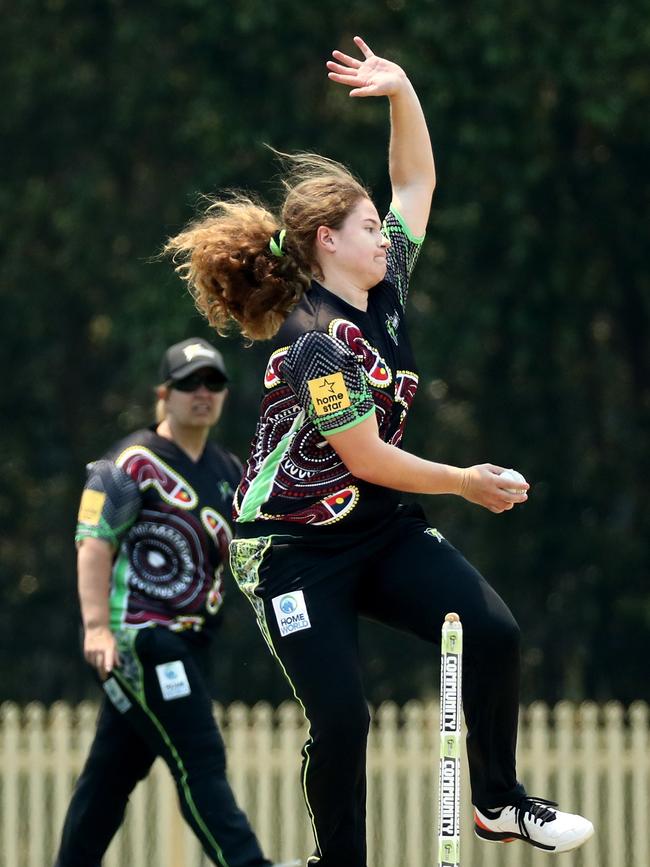 Hannah Darlington in the Indigenous Cup.