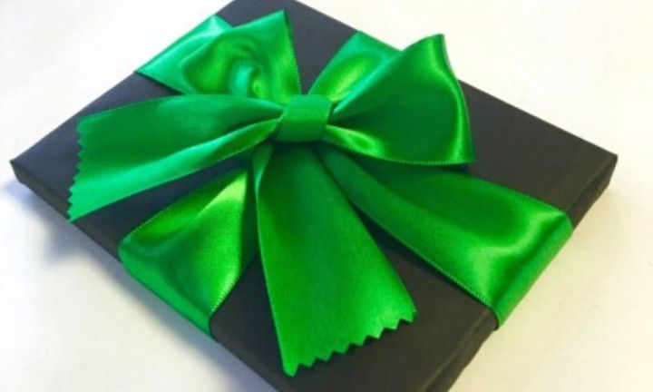 3 Gift Wrapping Mistakes to Avoid