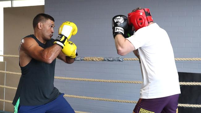 Justin Hodges spars ahead of his boxing debut. Picture: Peter Wallis