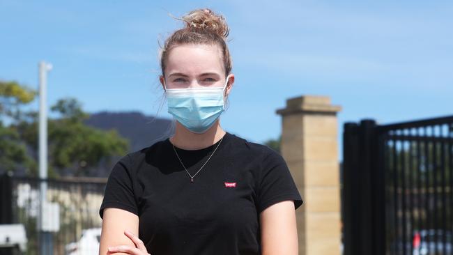 Kirilee Porter who is a nurse and needing a COVID test before she can return to work. COVID testing site at Hobart showgrounds was closed due to overwhelming demand and only made available to those who were traveling internationally. Picture: Nikki Davis-Jones