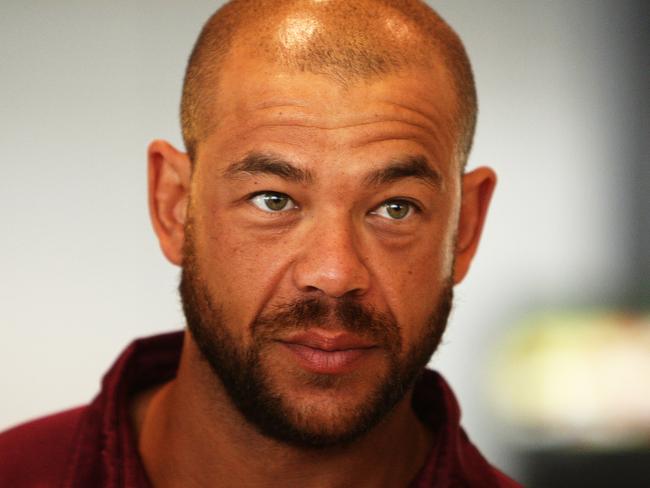 Cricketer Andrew Symonds arrives at Sydney Airport with the Queensland Bulls team to take in NSW Speedblitz Blues in the KFC Big Bash Twenty/20 match at ANZ Stadium tomorrow night.