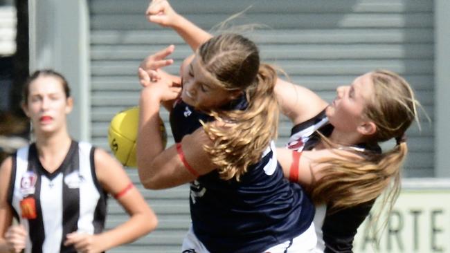 Action from the Coorparoo v Sherwood clash in under 17 Div 1.