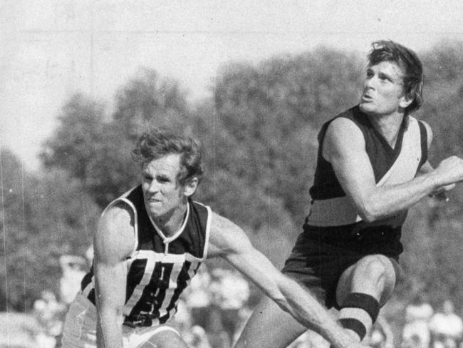 Footballer Dennis Errey (l) and Keith Pattinson. SANFL football - Port Adelaide vs Glenelg match Apr 1971.