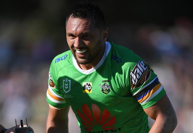 Jordan Rapana struggles with a rib injury. 