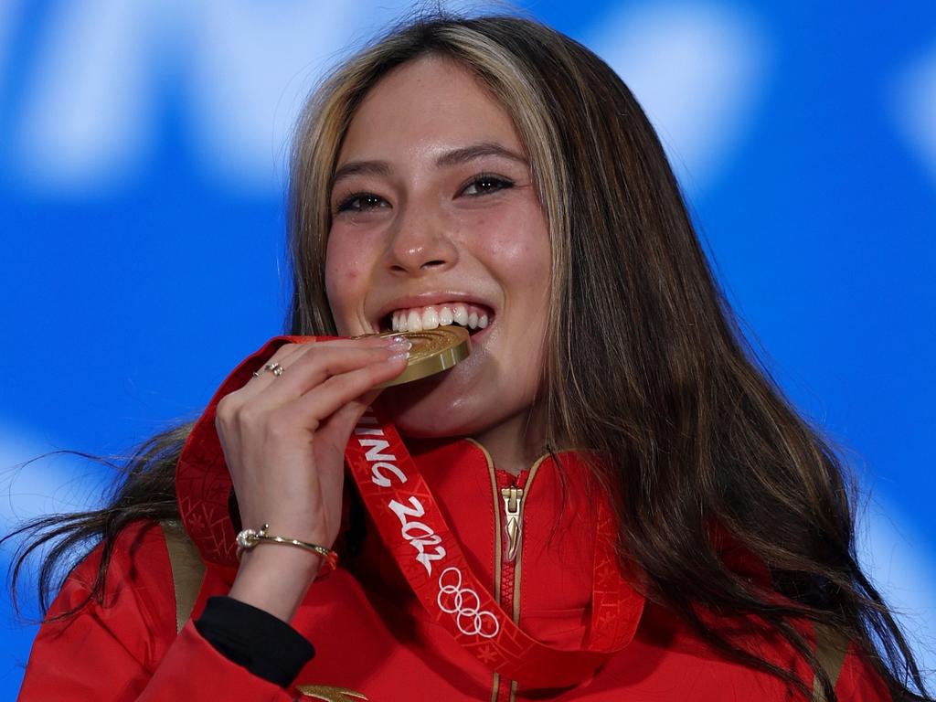 Winter Olympics 2022: Eileen Gu Ailing: Born in California and winning  skiing gold for China