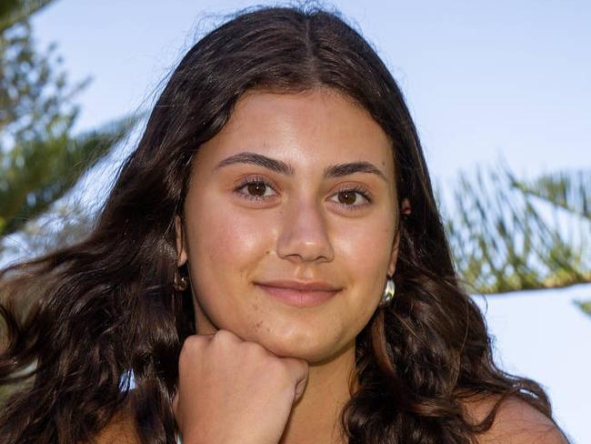 ADELAIDE, SOUTH AUSTRALIA - Advertiser Photos DECEMBER 20, 2024: Mya Nicolitsi 14yrs at Glenelg, SA. Picture: Emma Brasier