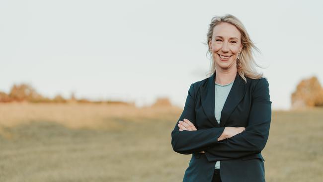 Deb Leonard is an independent candidate for Monash.