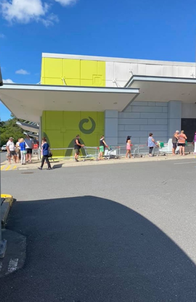 Shoppers queue outside and around the corner at Arana Hills: Source: Facebook