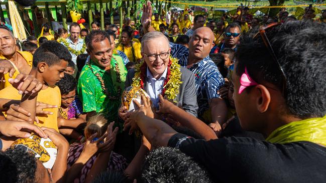 Prime Minister Anthony Albanese receives a warm welcome for the CHOGM summit. Picture: PMO