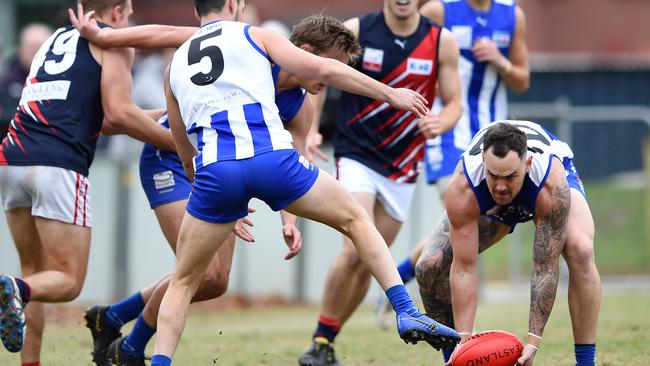 Ferntree Gully takes on fellow finalists the Waverley Blues last season.