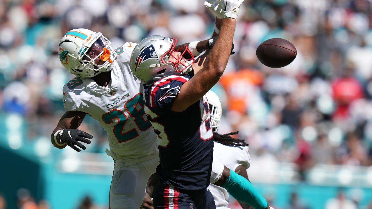 Pro Football Focus grades Miami Dolphins rookie CB Kader Kohou as a top-10  cornerback, highest-graded rookie defender in NFL after four games - The  Phinsider