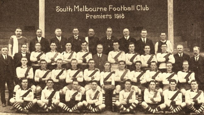 The 1918 South Melbourne Swans Premiership team that defeated Collingwood.