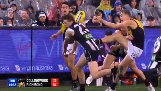 Jordan Roughead cops a falcon from a Tom Lynch kick that left him with concussion.