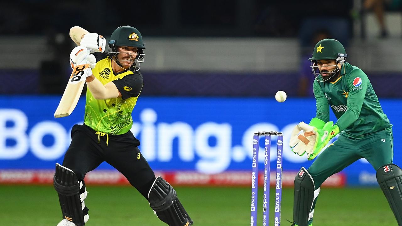 Cricket fans defended David Warner’s right to smack the six. (Photo by Alex Davidson/Getty Images)