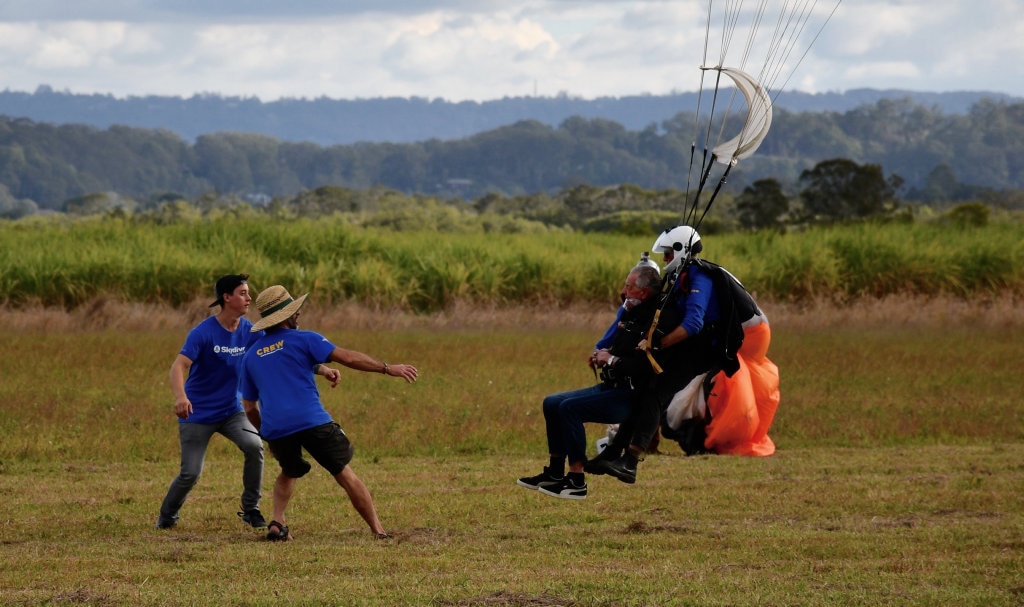 Bob Sherwell comes in for a landing in the canefields at Pacific Paradise.