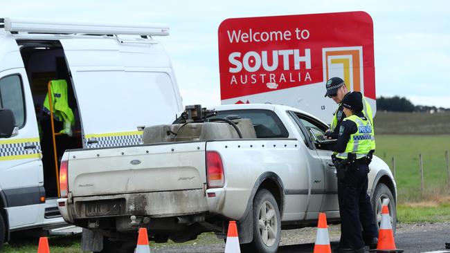 The border from Victoria and South Australia will have tougher restrictions as of midnight. Picture: Tait Schmaal