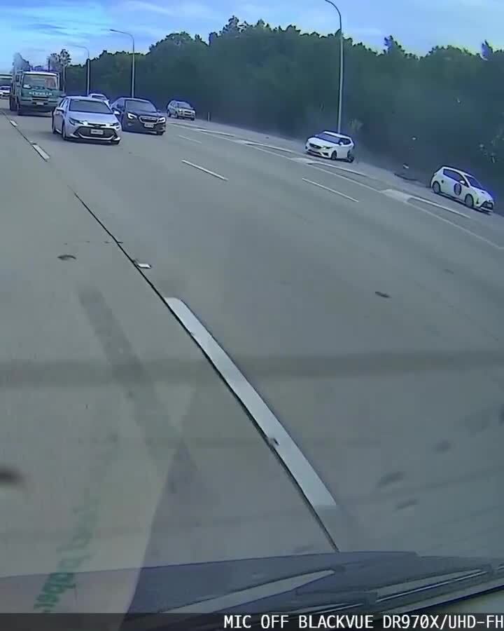 Dashcam of Gold Coast Hwy crash