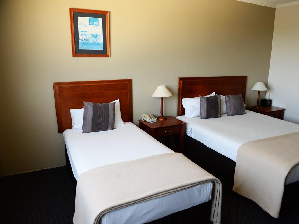 Rockhampton Plaza Hotel.