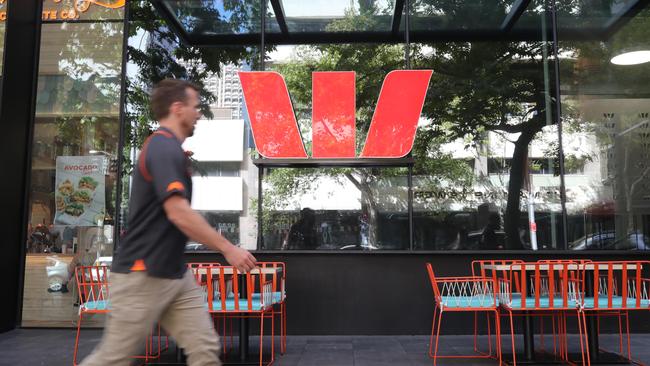 Westpac’s new loan platform is facing some issues. Picture: NCA NewsWire/Christian Gilles