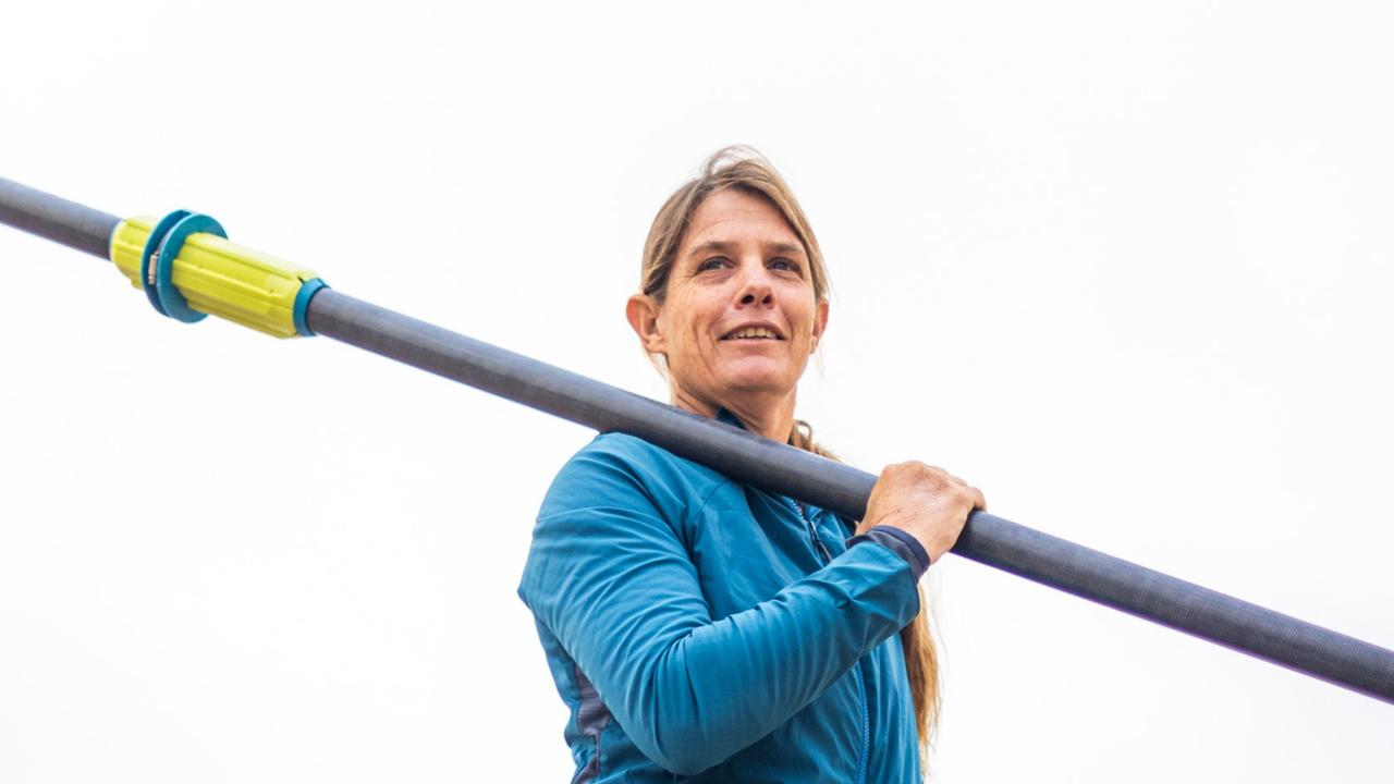 Australian Liz Wardley is rowing solo in the crossing.