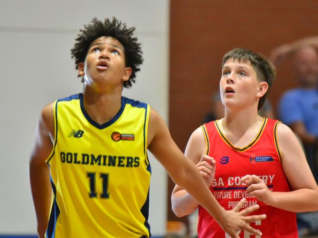 Action from Day 3 at the 2025 Australian Country Junior Basketball Cup. Picture: Tony Long