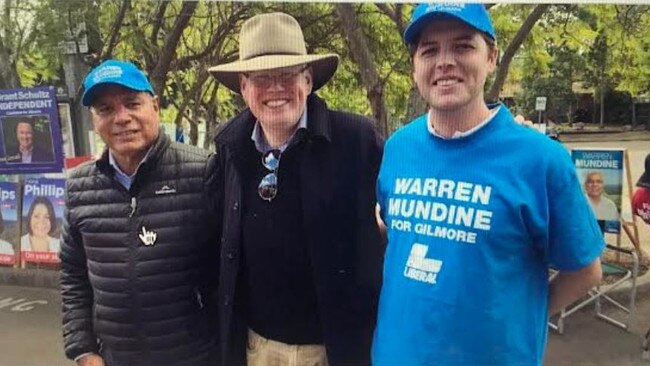 Paul Ell (right) and Gareth Ward (centre) during the federal campaign.