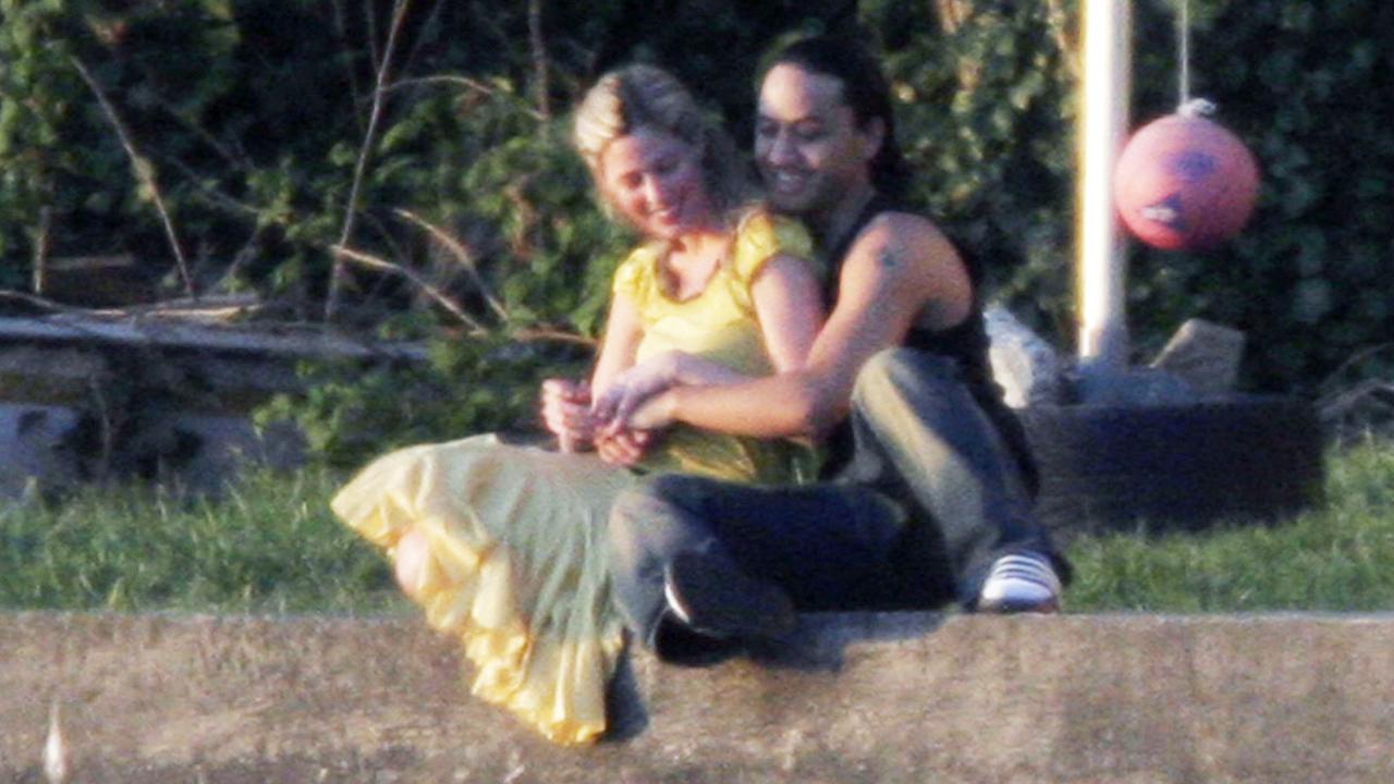 The couple during a photo shoot at her beachfront home in April 2006. Picture: Ron Wurzer/Getty Images North America/AFP