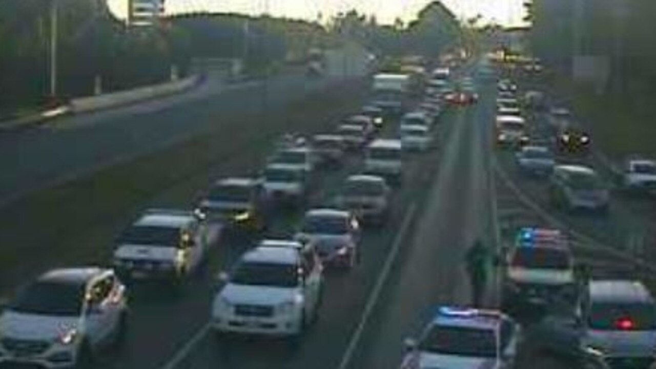 Brisbane Traffic Mango Hill Truck Rollover Causes Major Delays On Bruce Hwy Into Brisbane The 8853