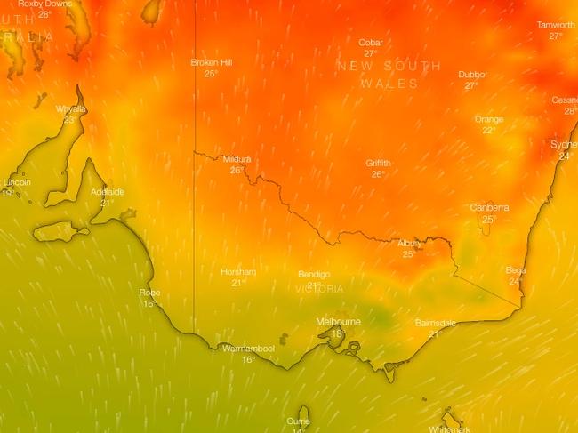 The Australian Open will enjoy a short burst of warm weather.