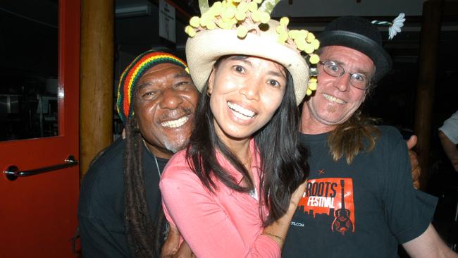 Kenny G, Mel Conception and Harry M at a hat party in 2005.