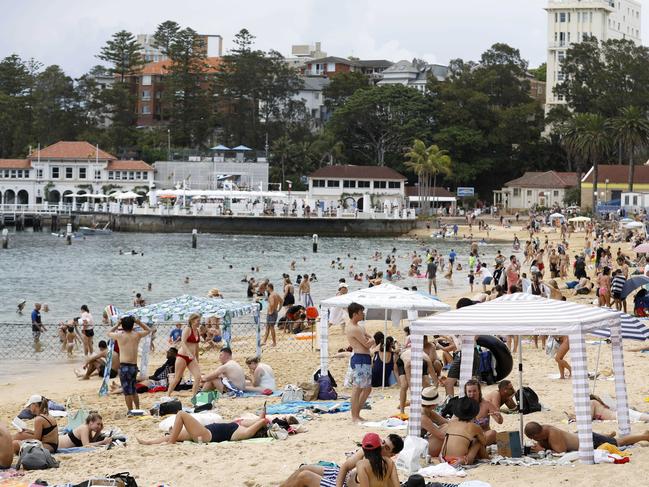 JANUARY 5, 2024: People at the beach at Manly wharf.Picture: Damian Shaw