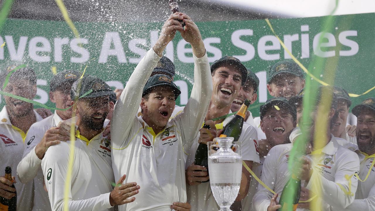 Australia lost the fifth Ashes Test but still leaves England with the urn.