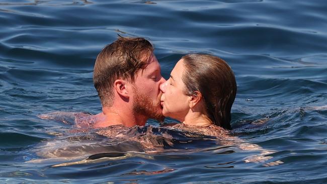 Kate Ritchie with her new boyfriend at Clovelly Beach. Picture: Khap/Backgrid