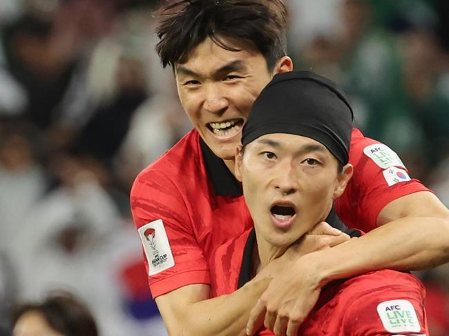 AL RAYYAN, QATAR - JANUARY 30: Cho Gue-Sung of South Korea celebrates scoring their first goal during the AFC Asian Cup Round of 16 match between Saudi Arabia and South Korea at Education City Stadium on January 30, 2024 in Al Rayyan, Qatar. (Photo by Lintao Zhang/Getty Images)