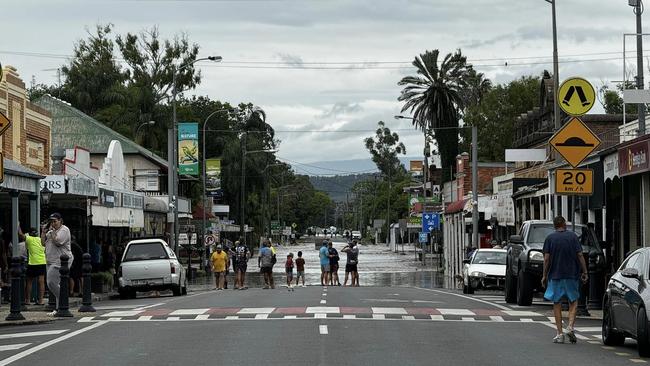 Flooding at Laidley. (Picture: Facebook)