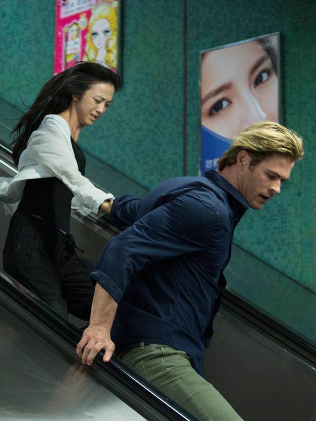 Tang Wei, left, as Chen Lien, and Hemsworth, as Nicholas Hathaway in Blackhat.