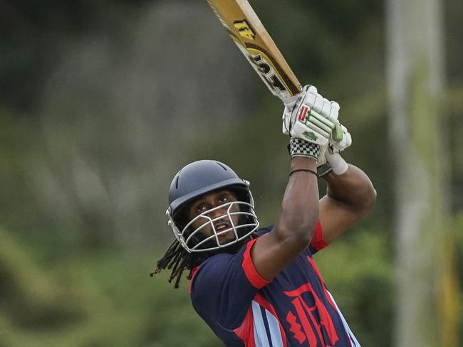 Premier Cricket: Melbourne v Dandenong. Melbourne keeper Sebastian Gotch and Dandenong batsman Lincoln Edwards. Picture: Valeriu Campan