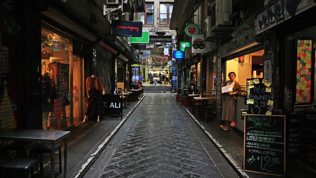 Popular brunch location Degraves street in Melbourne is virtually empty.