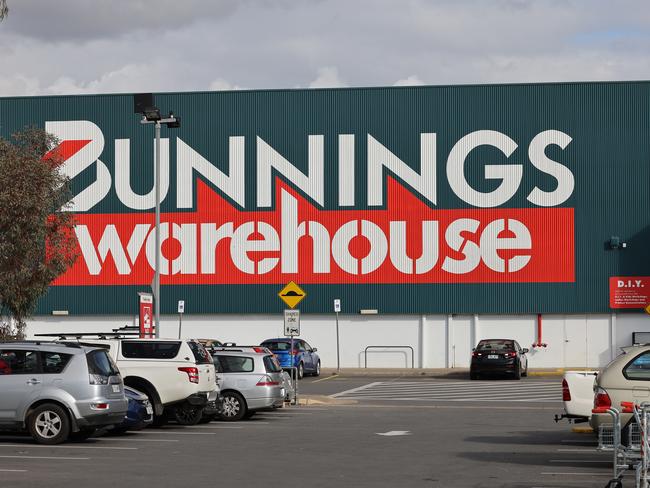 ADELAIDE, AUSTRALIA - NewsWire Photos AUGUST 24,  2021: A general view including signage of Bunnings store in Mile End, Adelaide. NCA NewsWire / David Mariuz