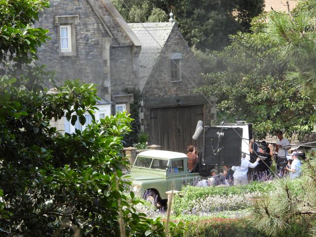 Rose Byrne on set filming a scene for the movie Peter Rabbit 2, filming at Centennial Park, Moore Park, Sydney. 31st January, 2019. Picture by Damian Shaw