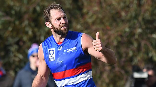 Travis Cloke says repeated sledging about his mental health almost caused him to quit football midway through 2017.