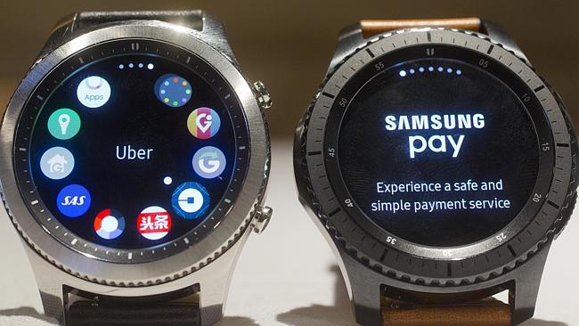which is better samsung watch or apple watch