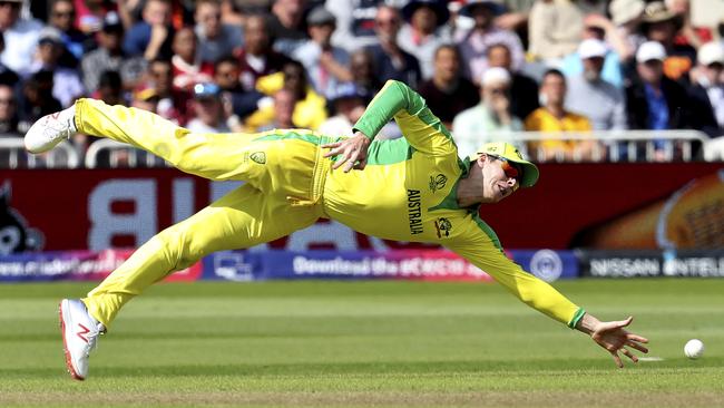 Steve Smith has formed a fearsome inner-ring connection with Warner and Maxwell. Picture: AP