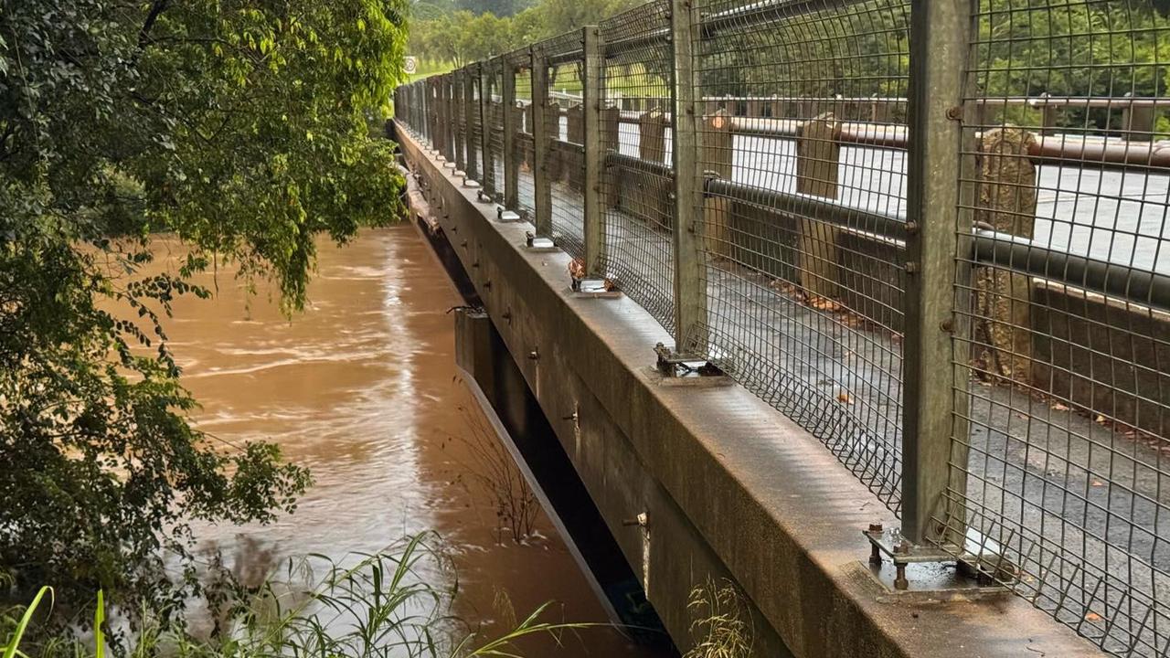 A photo taken by Mal Dodt (Gympie the Real Treasure is the Town) of the Mary River at Kidd Bridge at 6am on Tuesday, March 11, 2025.