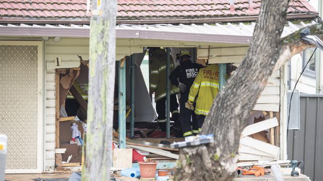 Fire brigades inspectors at the house today. NSW Picture: NCA NewsWire / Monique Harmer